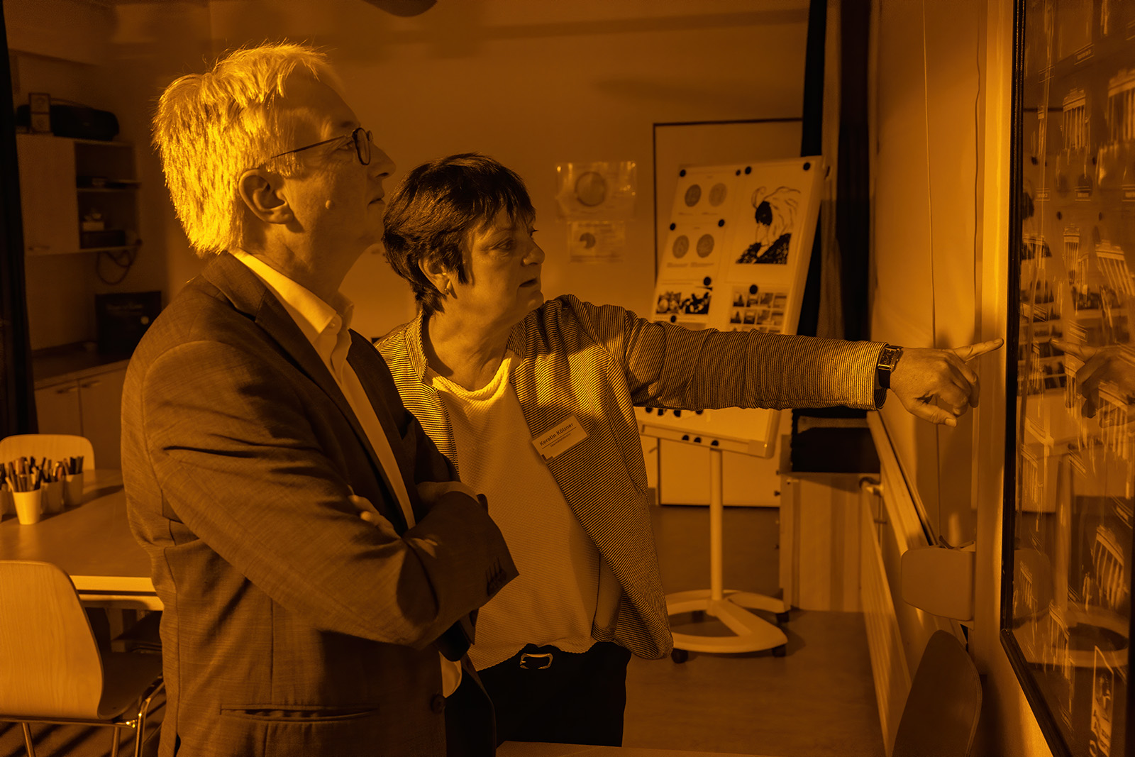 Simulation von Farbfehlsichtigkeit durch monochromatisches Licht in der Sensorischen Welt Simulation von Farbfehlsichtigkeit durch monochromatisches Licht in der Sensorischen Welt